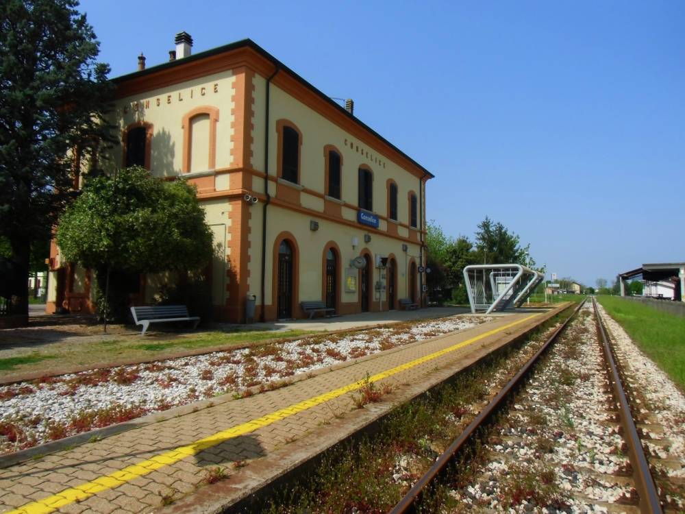 stazione conselice BUONA