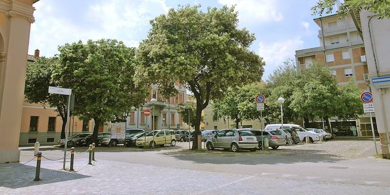 lugo piazza savonarola