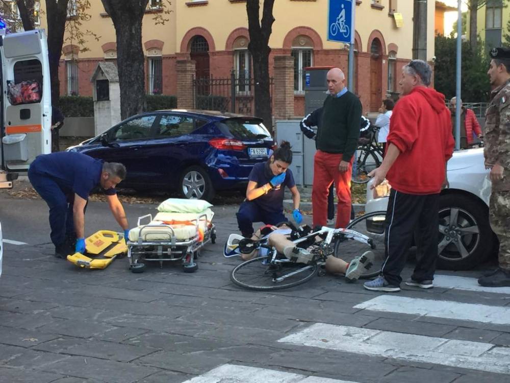 INCIDENTE CICLISTA VIALE CAPUCCINI (1)