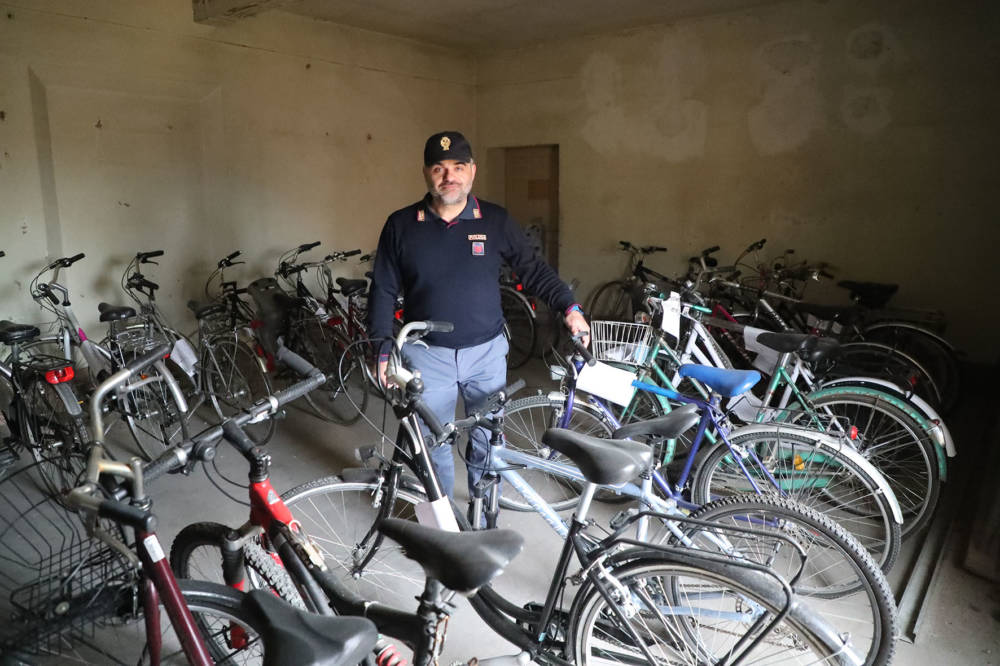 POLIZIA RECUPERO BICICLETTE (1)