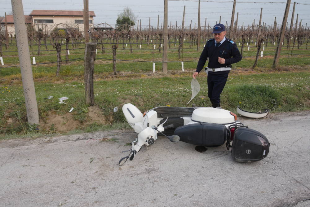 VILLA SAN MARTINO: INCIDENTE IN VIA FONFAGNOLO 02-04-2019---FOTO FIORENTINI